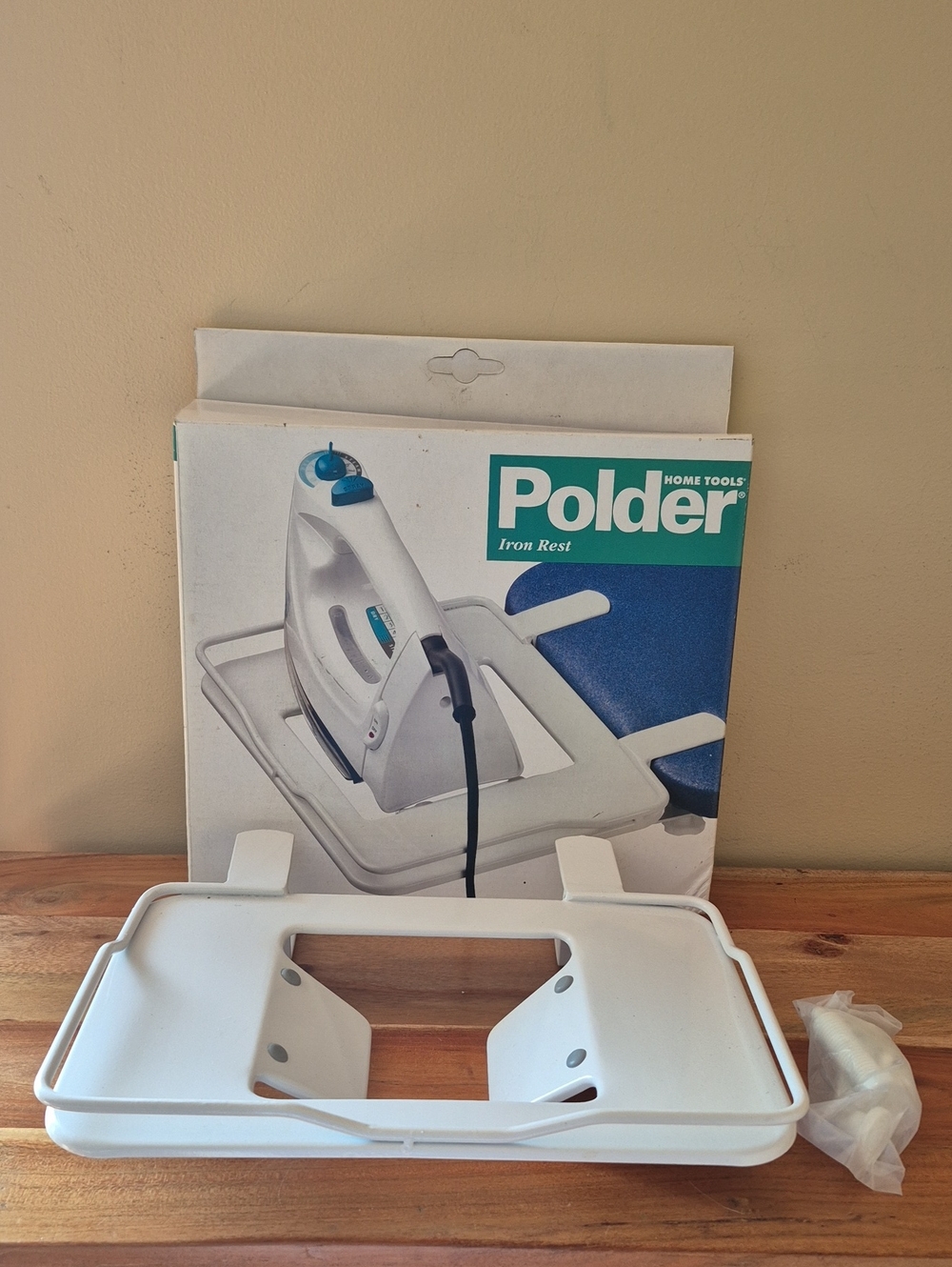 Polder Clamp On White Iron Rest Stand